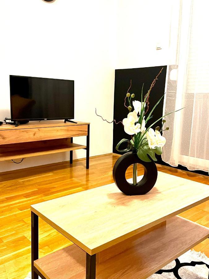 Naki Apartmani Ποντγορίτσα Εξωτερικό φωτογραφία