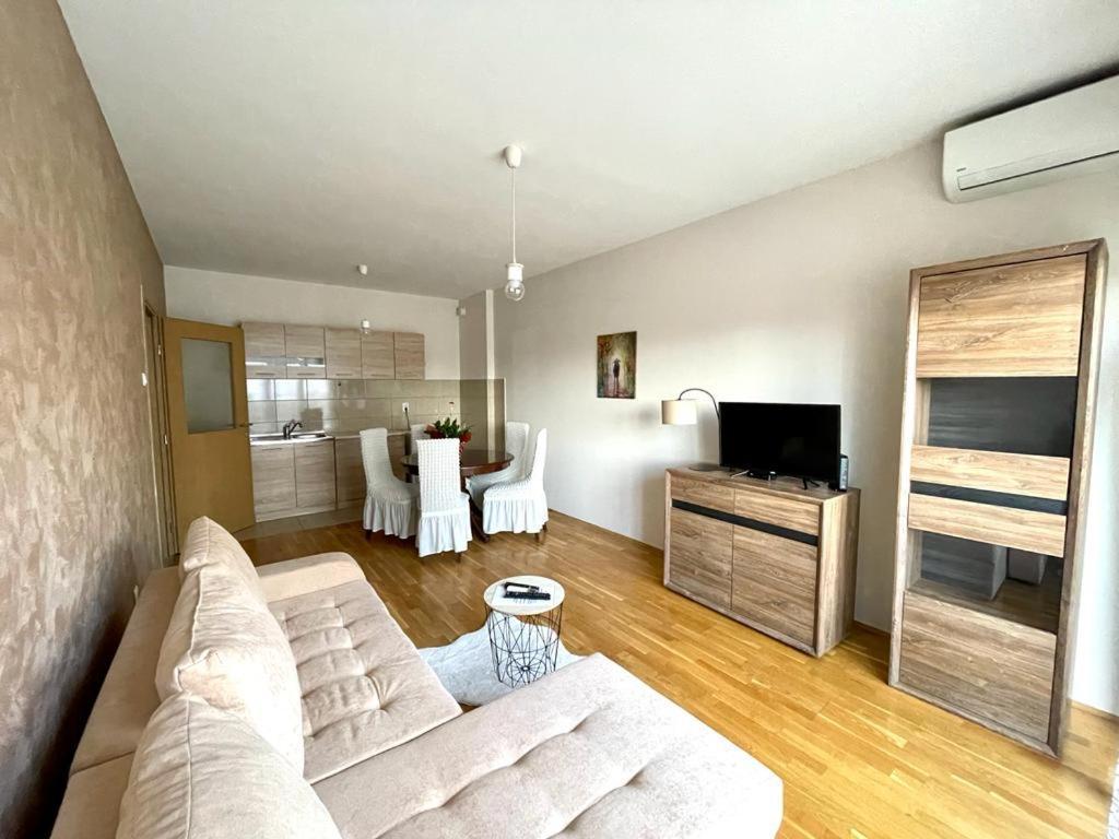 Naki Apartmani Ποντγορίτσα Εξωτερικό φωτογραφία